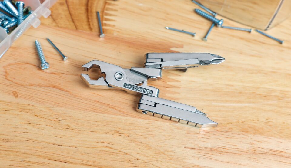 19-IN-1 Micro-Max Multi Tool